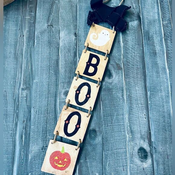 Reversible Halloween Boo / Eek Farmhouse Wall Hanging Bat Pumpkin Decor Sign - Picture 1 of 3
